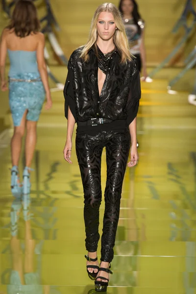 Look 35